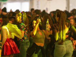 90er 2000er Party 2025